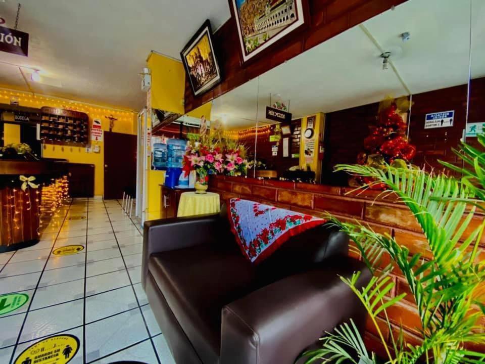 Hotel Jimmy Latacunga Extérieur photo